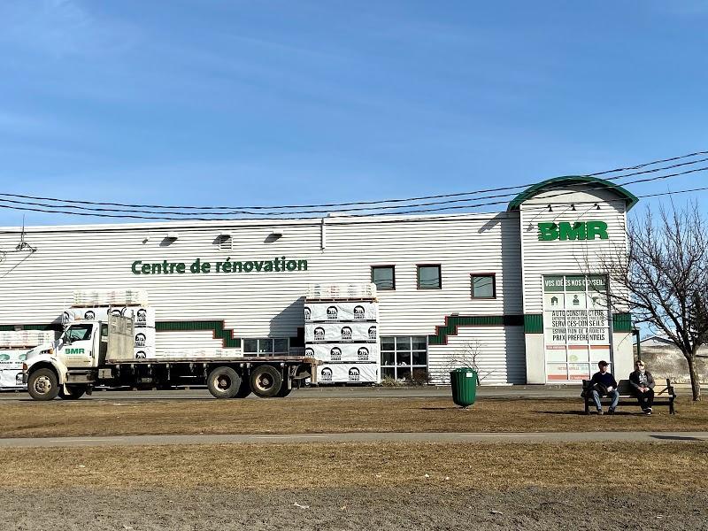 Truck Parts BMR Victoriaville | VIVACO cooperative group in Victoriaville (Quebec) | AutoDir